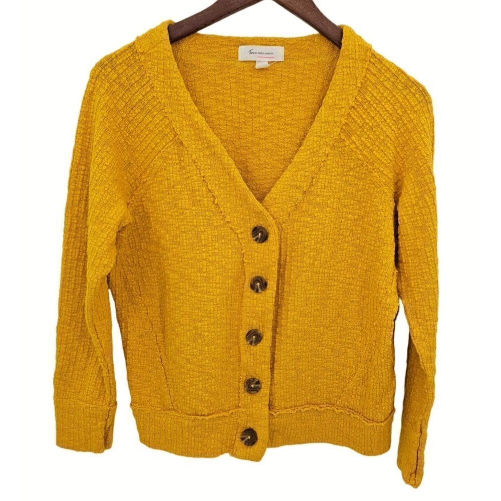 Two by Vince Camuto Sz M Mustard Yellow Slub Knit Button Cardigan Exposed Seams